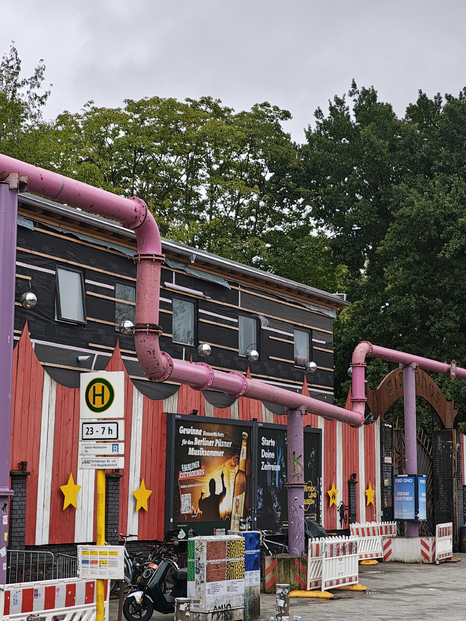 <a href='/hi/jeroen' class='caption'>» jeroen 12 July 2025 03:49 Berlin</a>