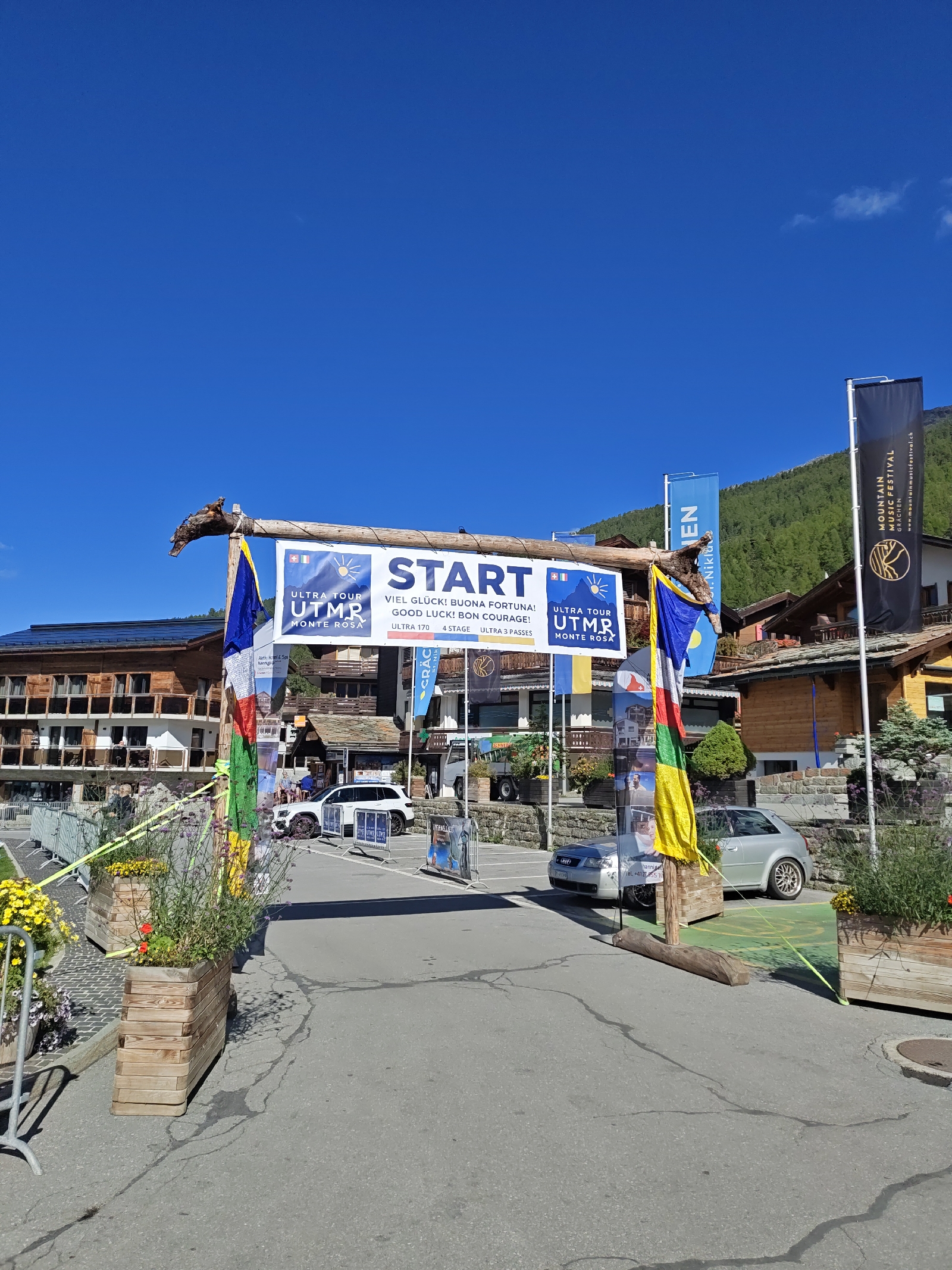 <a href='/hi/jeroen' class='caption'>» jeroen 02 September 2025 04:19 Ultra Tour Monte Rosa</a>