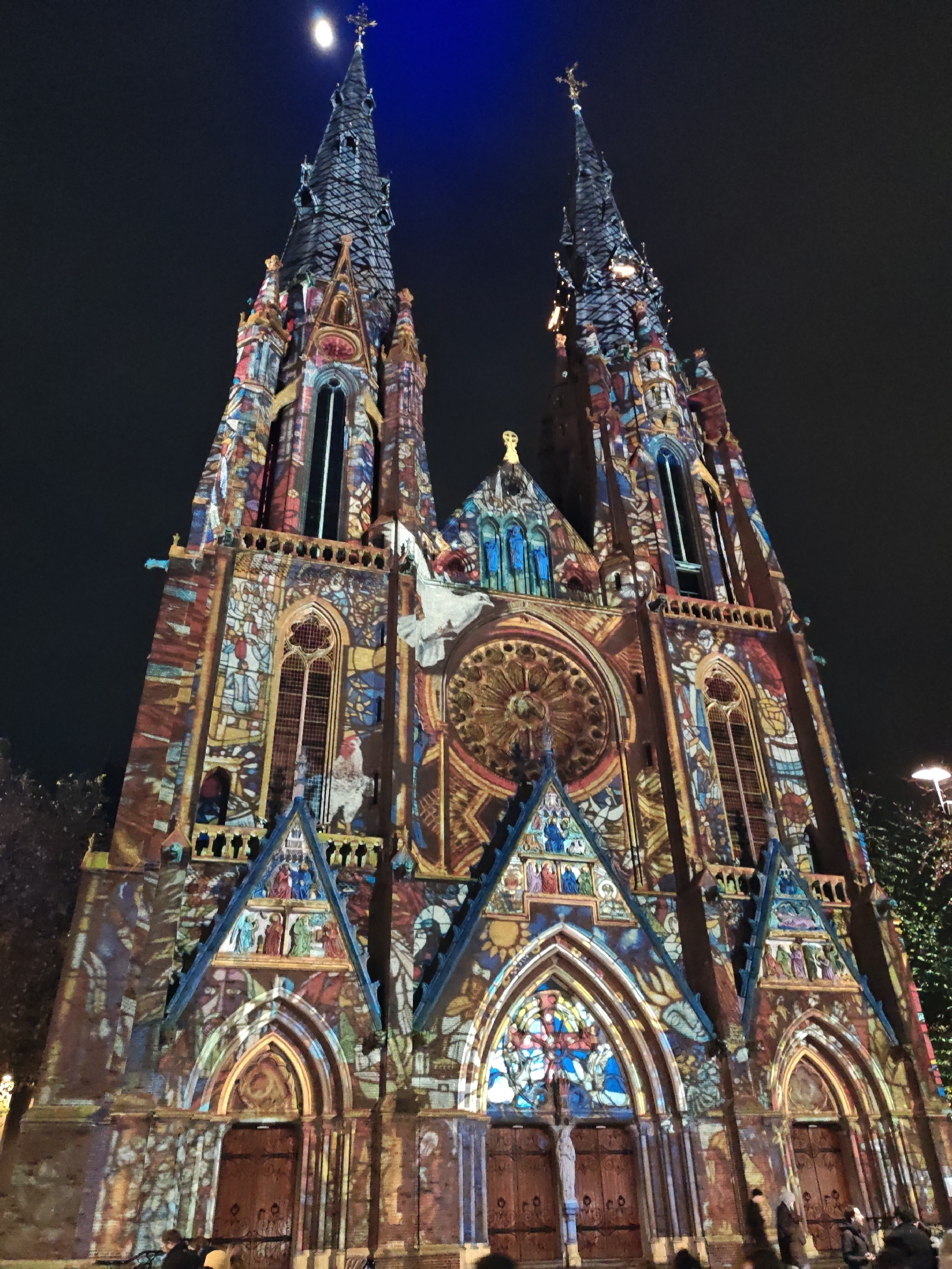 <a href='/hi/jeroen' class='caption'>» jeroen 13 November 2025 07:42 glow Eindhoven </a>