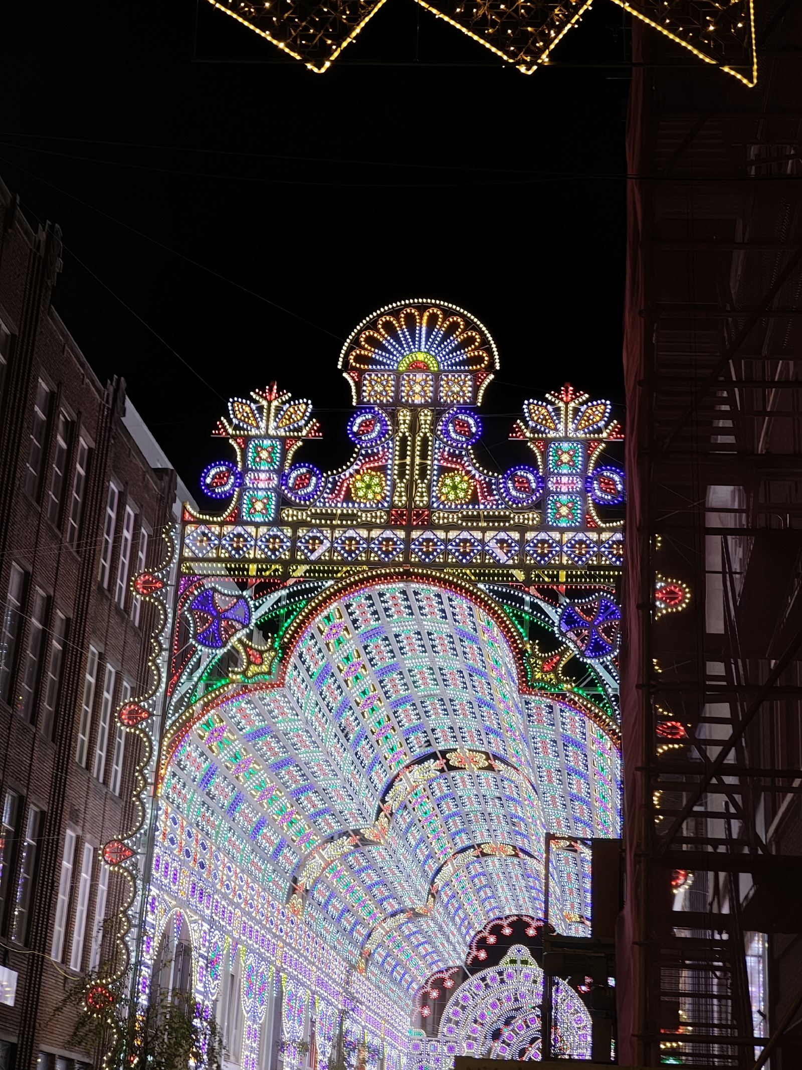 <a href='/hi/jeroen' class='caption'>» jeroen 13 November 2025 07:46 glow Eindhoven </a>