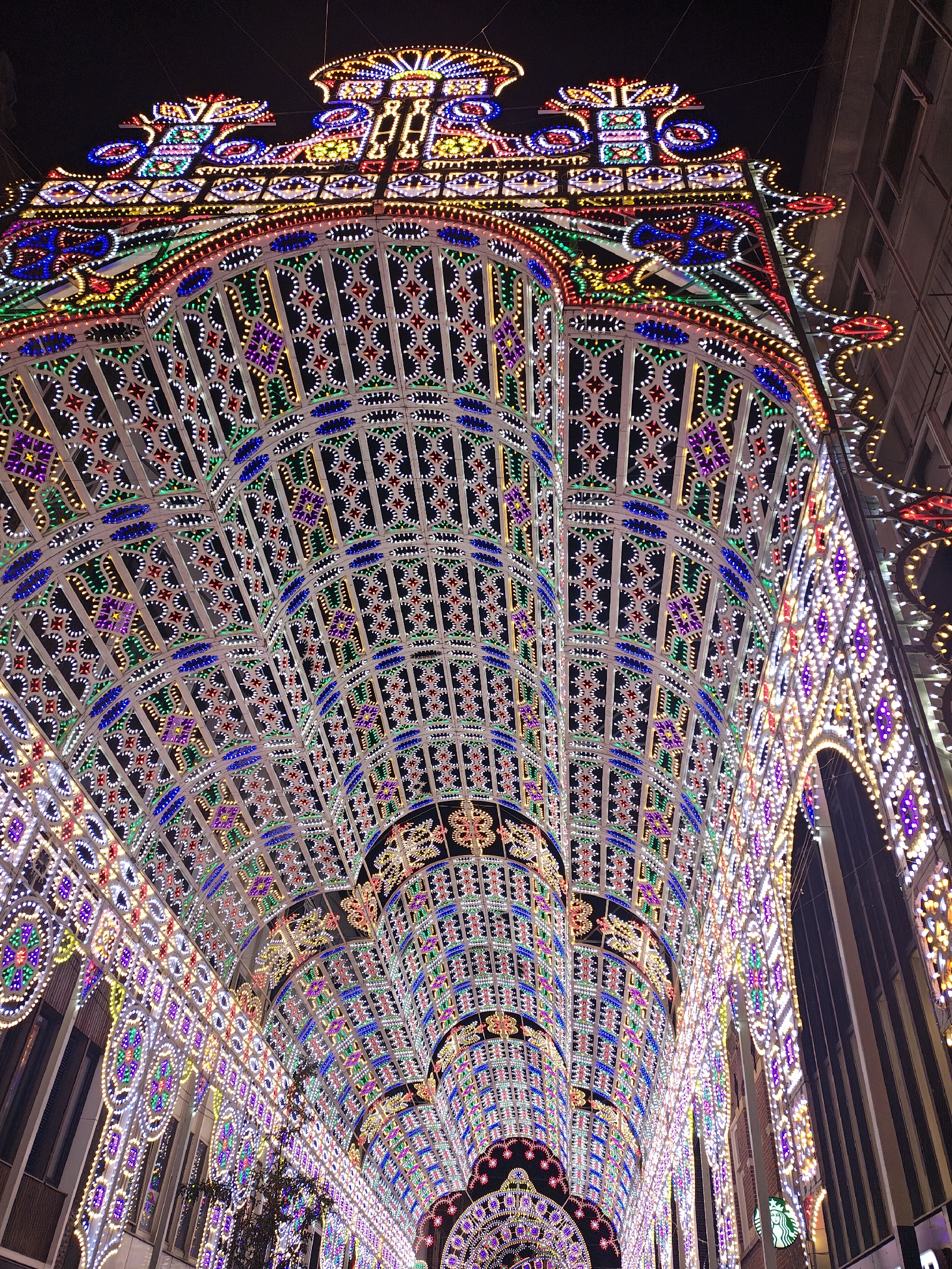 <a href='/hi/jeroen' class='caption'>» jeroen 13 November 2025 07:47 glow Eindhoven </a>