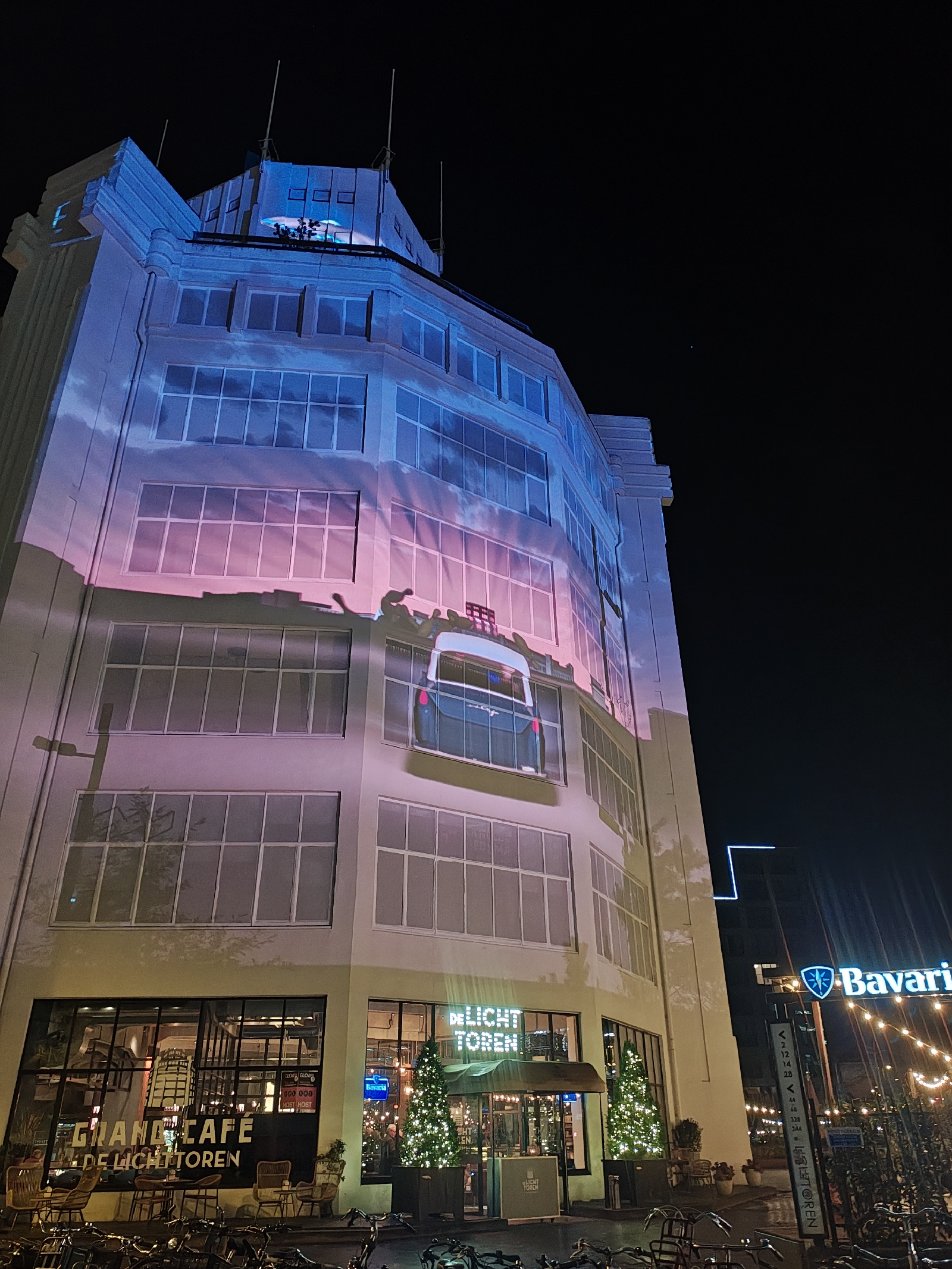 <a href='/hi/jeroen' class='caption'>» jeroen 13 November 2025 08:01 glow Eindhoven </a>