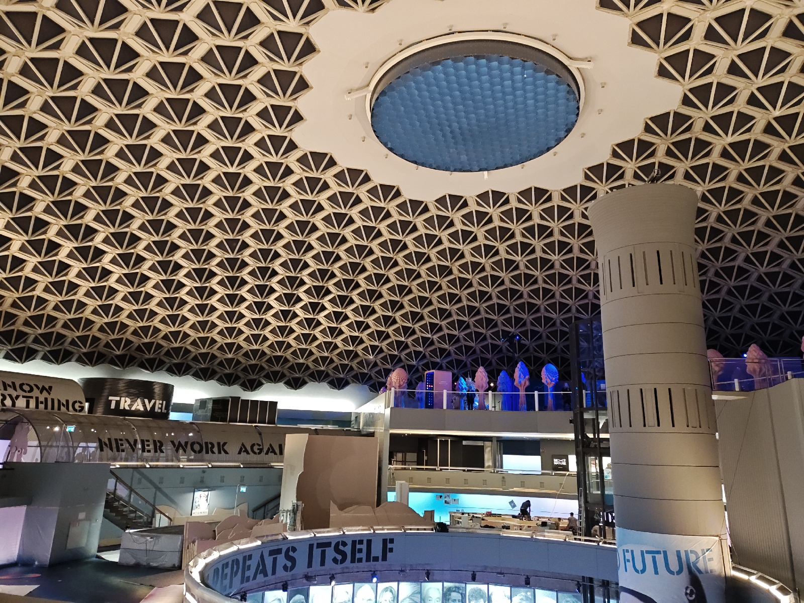 <a href='/hi/jeroen' class='caption'>» jeroen 20 November 2025 02:12 Next Nature Museum</a>