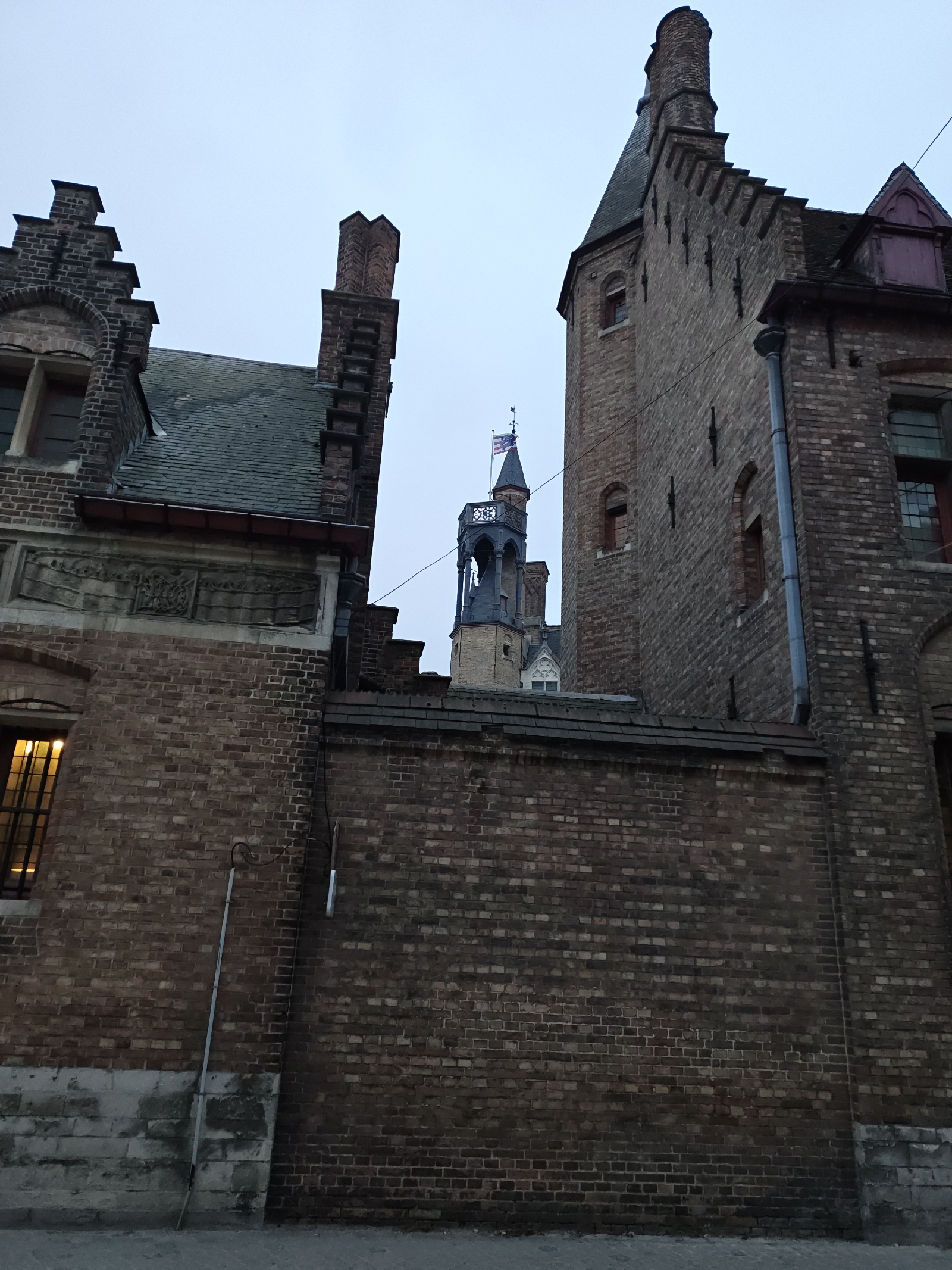 <a href='/hi/jeroen' class='caption'>» jeroen 23 December 2025 04:14 Brugge</a>