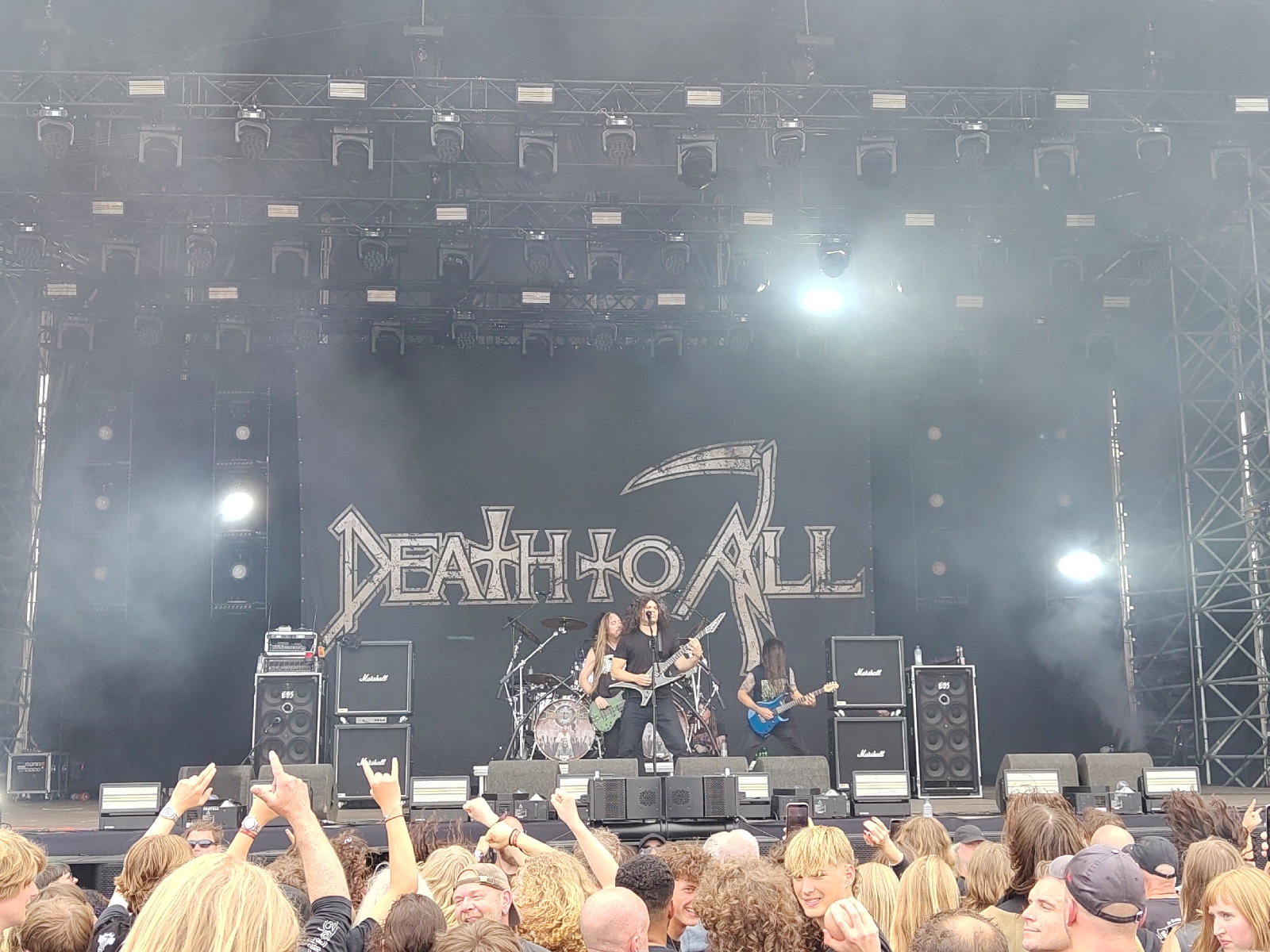 <a href='/hi/jeroen' class='caption'>» jeroen 07 June 2026 03:29 South of Heaven Maastricht Death to All</a>