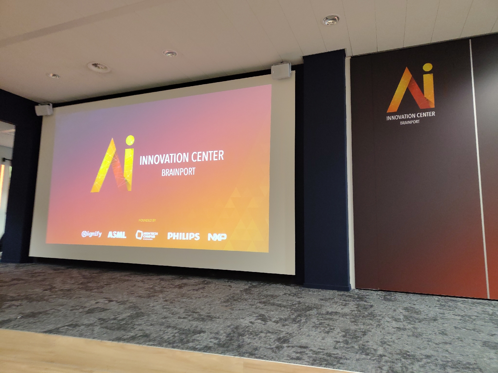 <a href='/hi/jeroen' class='caption'>» jeroen 10 September 2026 03:58 AI Innovation Center Meet-Up</a>