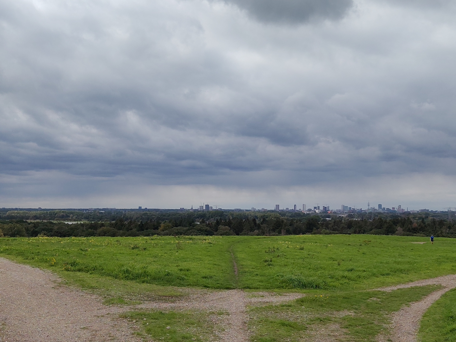 <a href='/hi/jeroen' class='caption'>» jeroen 17 September 2026 01:34 Eindhoven from Dak van Brabant </a>